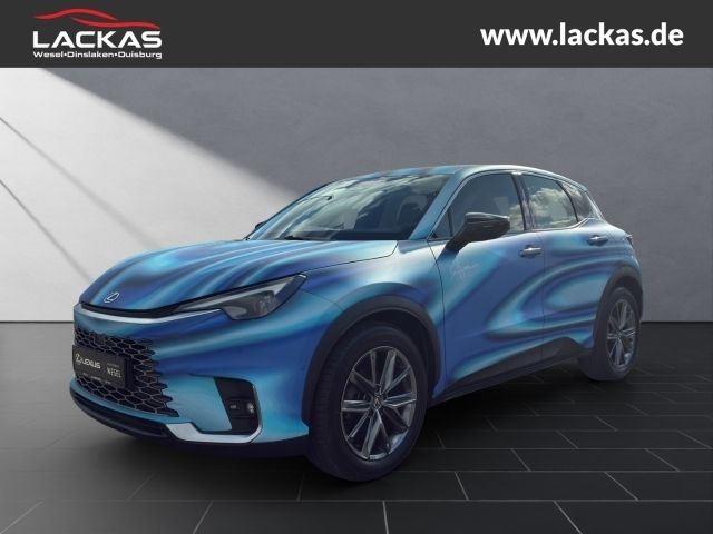 Lexus LBX 1.555 km 36.950 &euro; Wesel 46485