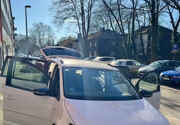 VW Touran 340.000 km 5.500 &euro; Duisburg 47053