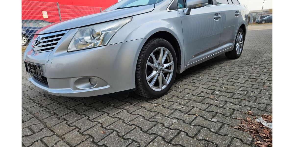 Toyota Avensis 330.000 km 4.480 &euro; Rheinberg 47495