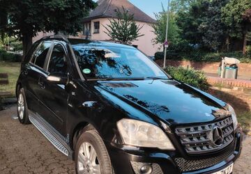 Mercedes-Benz 300 293.000 km 8.490 &euro; Duisburg 47198