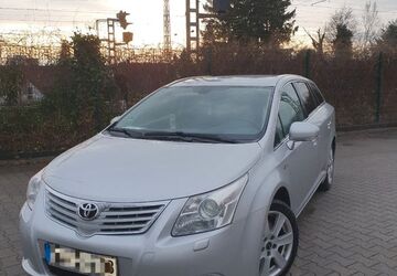 Toyota Avensis 262.000 km 3.799 &euro; Düsseldorf 40233
