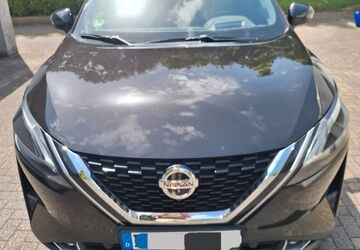 Nissan Qashqai 52.000 km 18.900 &euro; Duisburg 47058