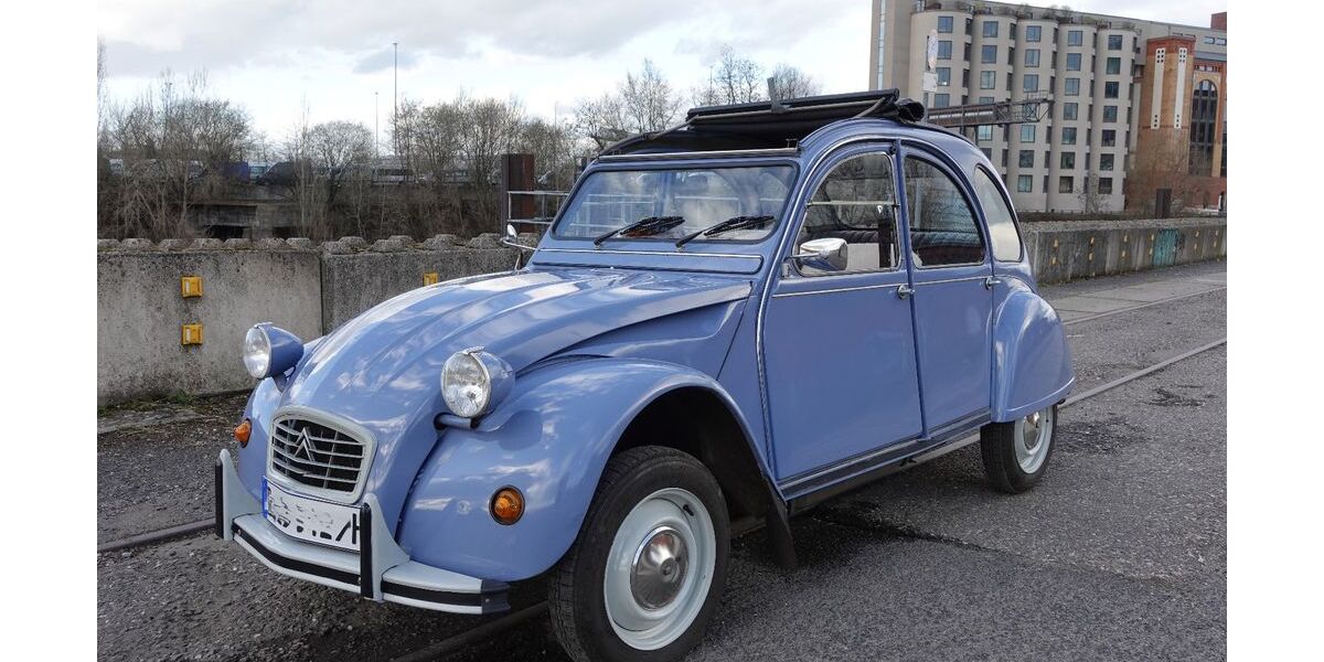 Citroen 2 CV 105.035 km 16.900 &euro; Düsseldorf 40477