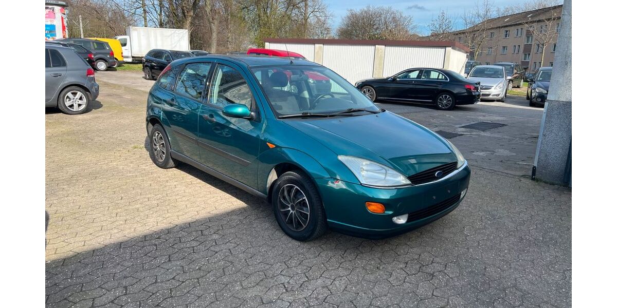 Ford Focus 182.000 km 1.980 &euro; Essen 45141
