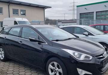 Hyundai i40 102.000 km 8.499 &euro; Dinslaken 46539