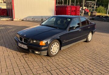 BMW 316 153.000 km 2.300 &euro; Duisburg 47269