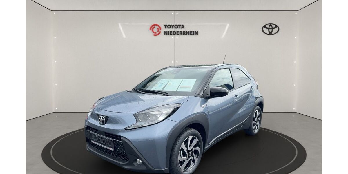 Toyota Aygo (X) 3.000 km 16.200 &euro; Krefeld 47809