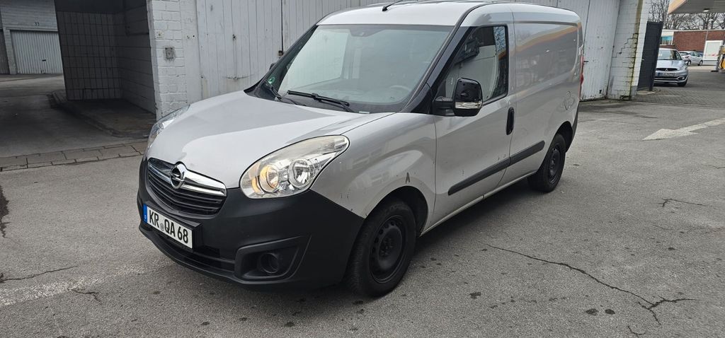 Opel Combo Life 168.000 km 4.500 &euro; Krefeld 47799