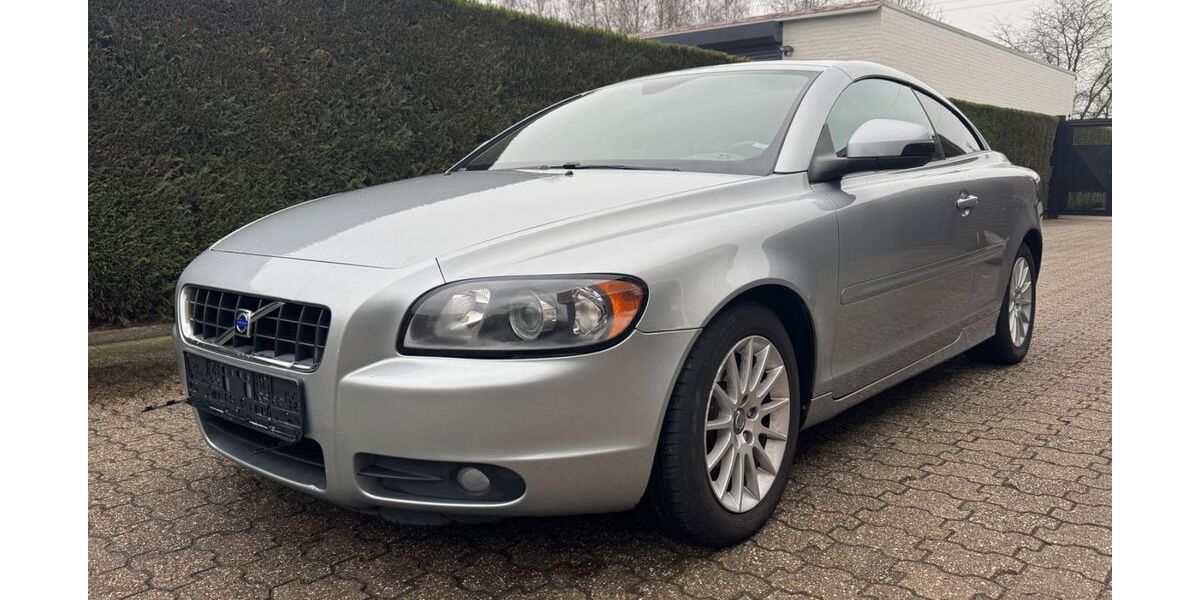 Volvo C70 179.000 km 7.490 &euro; Duisburg 47199
