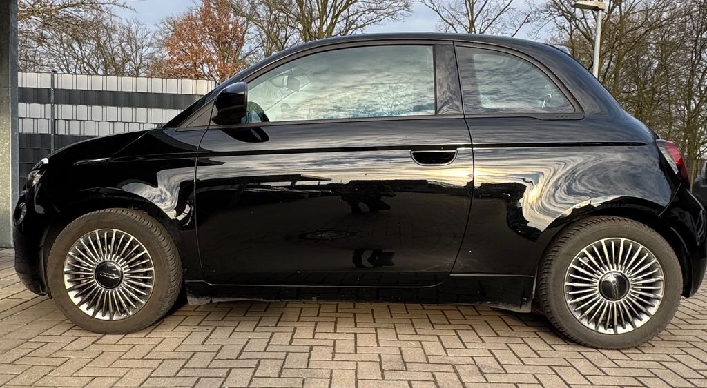 Fiat 500e 28.400 km 16.499 &euro; Dinslaken 46539