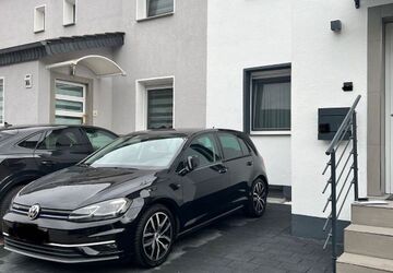 VW Golf 114.900 km 12.999 &euro; Duisburg 47228