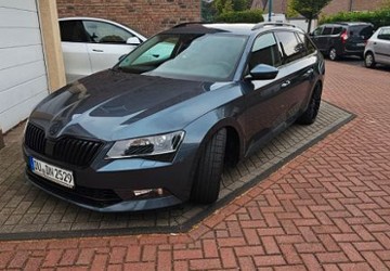 Skoda Superb 148.000 km 19.400 &euro; Duisburg 47228
