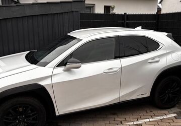 Lexus UX 57.500 km 23.600 &euro; Ratingen 40880
