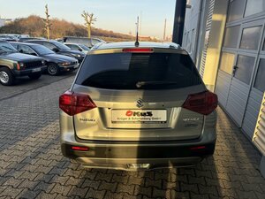 Suzuki Vitara 1.5 Comfort+ AGS +Navi+CarPlay+Sitzhzg.+ 38.225 km 20.888 &euro; Meerbusch 40667