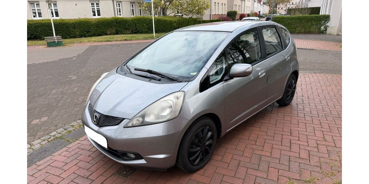 Honda Jazz 177.000 km 2.990 &euro; Essen 45329