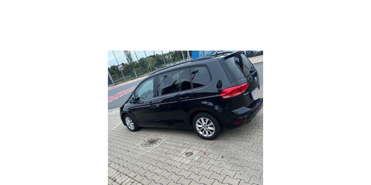VW Touran 234.400 km 11.499 &euro; Düsseldorf 40599
