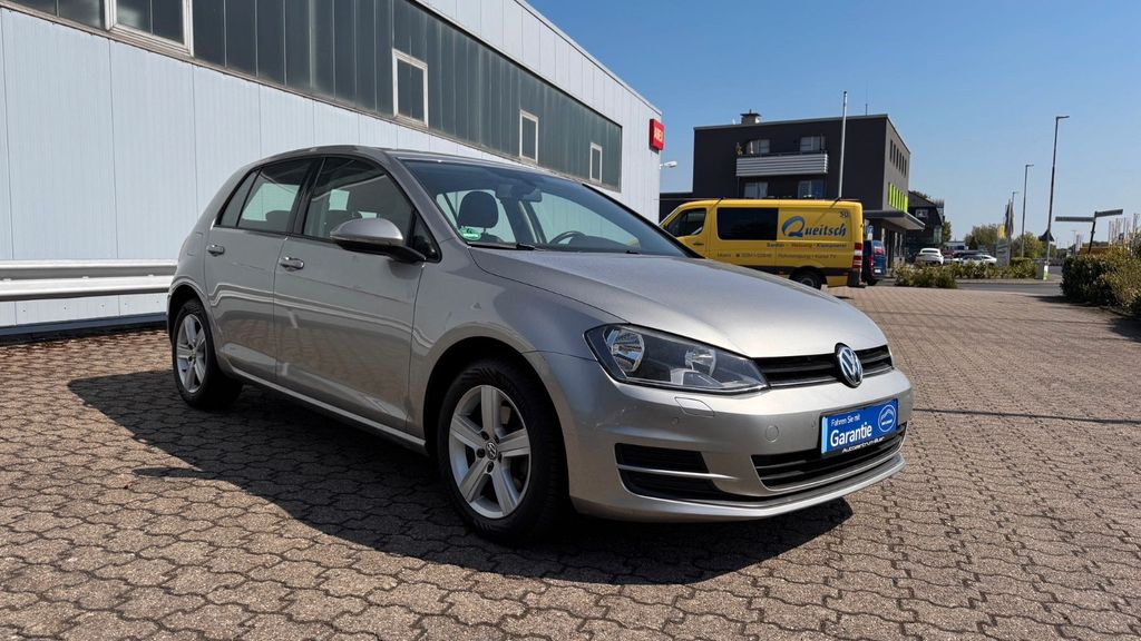 VW Golf 83.000 km 8.990 &euro; Moers 47441