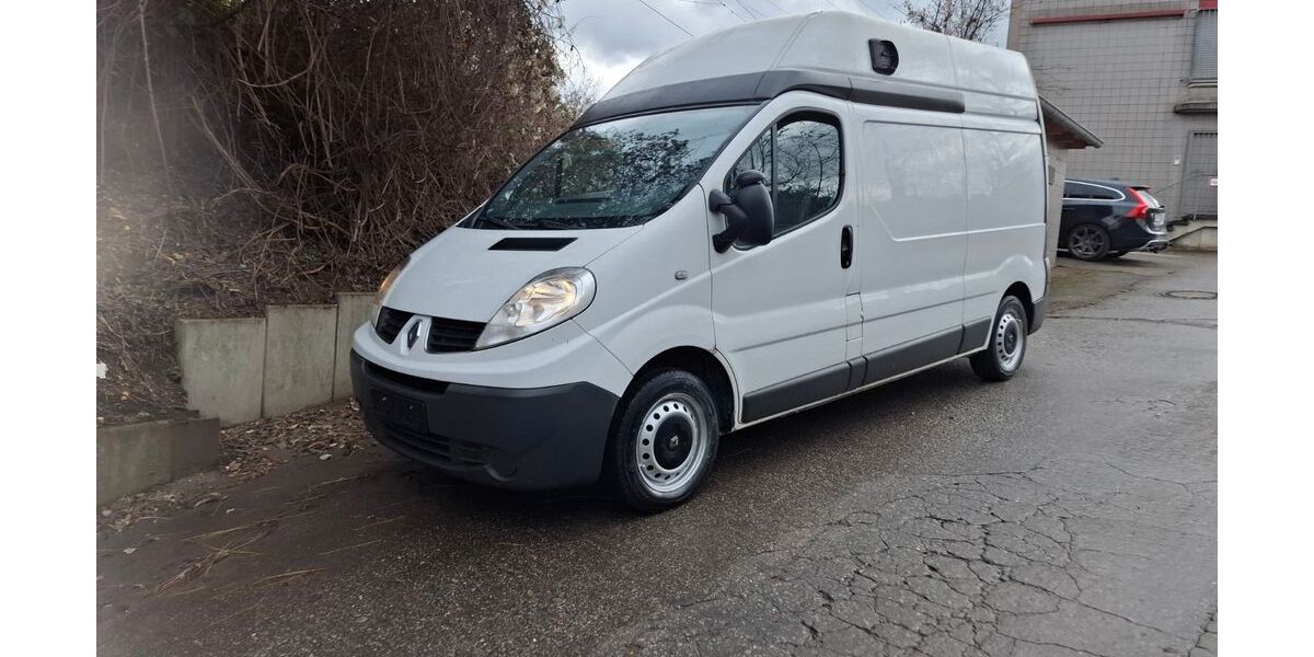 Renault Trafic 145.632 km 6.599 &euro; Duisburg 47169