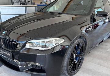 BMW M5 103.832 km 41.990 &euro; Düsseldorf 40627