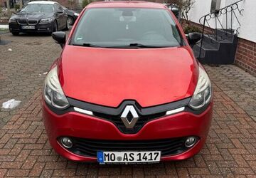 Renault Clio 76.200 km 6.990 &euro; Kamp-Lintfort 47475
