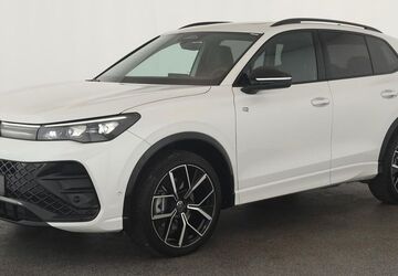 VW Tiguan 13.990 km 48.984 &euro; Düsseldorf 40233