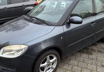Skoda Fabia 112.000 km 3.999 &euro; Neuss 41462