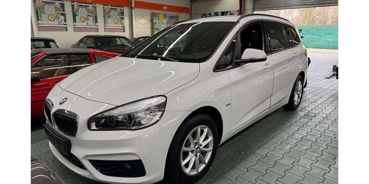 BMW 218 150.014 km 11.900 &euro; Düsseldorf 40474