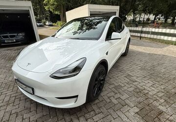 Tesla Model Y 51.400 km 33.990 &euro; Essen 45357