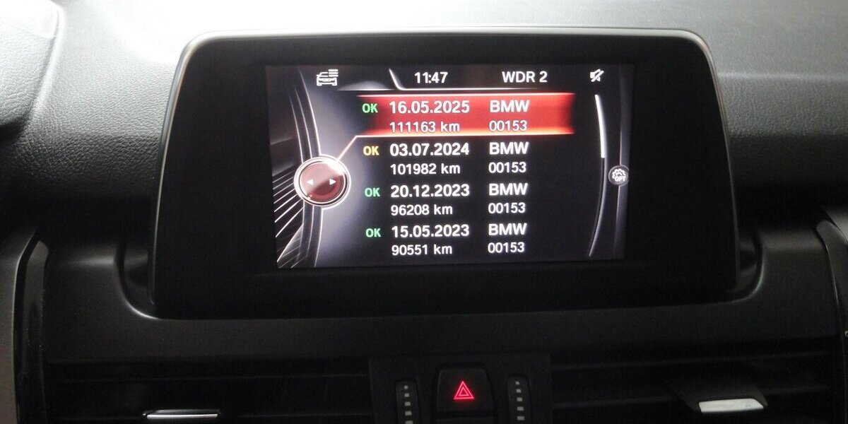 BMW 218 Active Tourer Autom Navi LED Klimatr.PDC SHZ 112.000 km 11.999 &euro; Neuss 41462