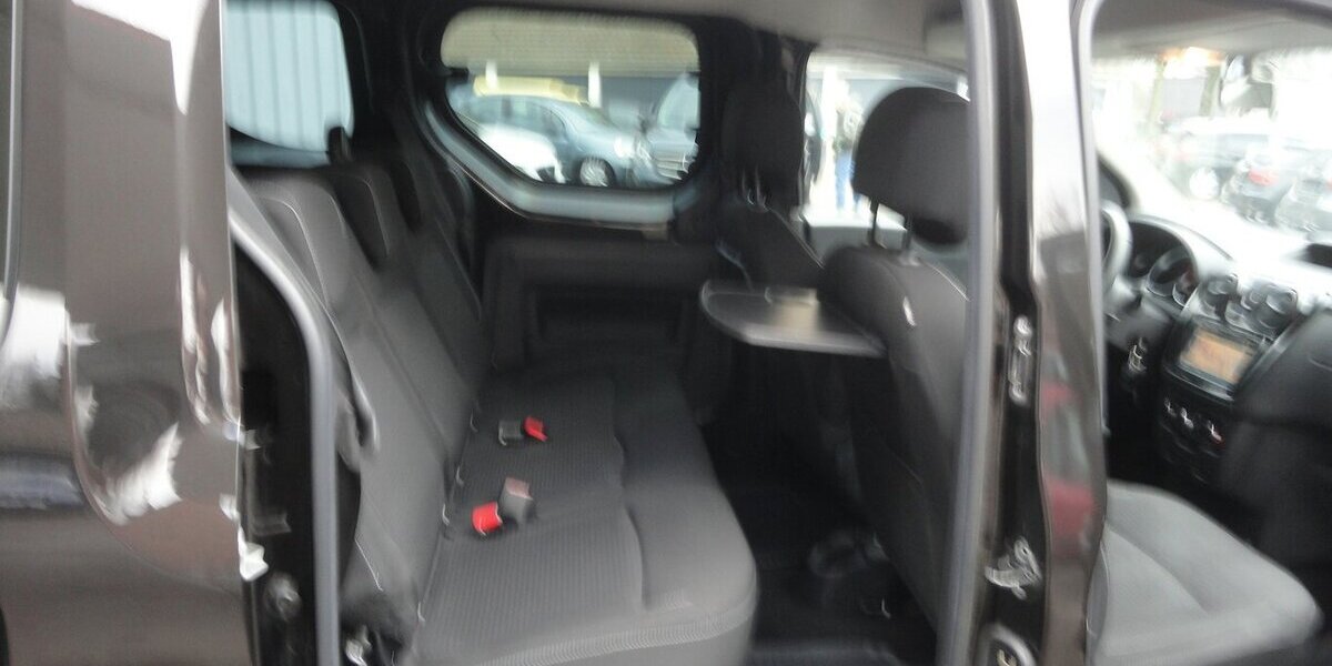 Dacia Dokker Comfort 1,6 Navi Klima SHZ R.Kamera 1.Hd 162.000 km 8.490 &euro; Neuss 41462