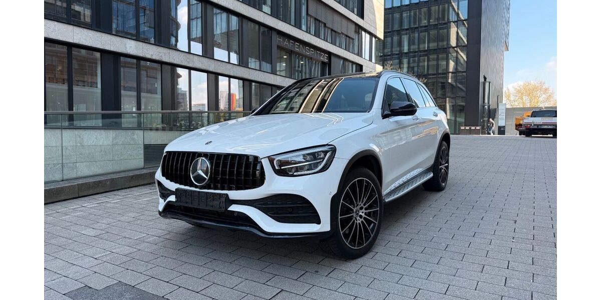 Mercedes-Benz GLC 300 92.400 km 37.200 &euro; Düsseldorf 40227
