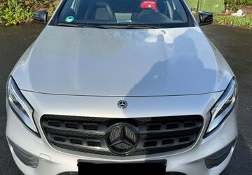 Mercedes-Benz GLA 200 140.000 km 14.999 &euro; Duisburg 47249