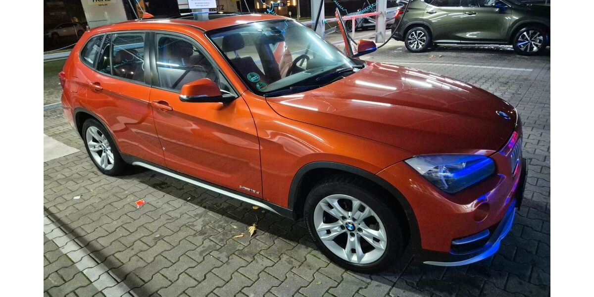 BMW X1 200.000 km 10.900 &euro; Düsseldorf 49472
