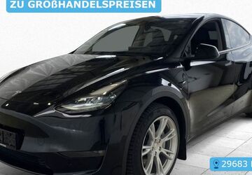 Tesla Model Y 61.589 km 37.697 &euro; Krefeld 47829