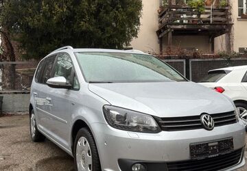 VW Touran 132.708 km 9.800 &euro; Düsseldorf 40627