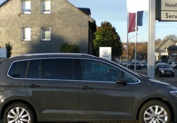 VW Touran 31.260 km 35.950 &euro; Oberhausen 46145
