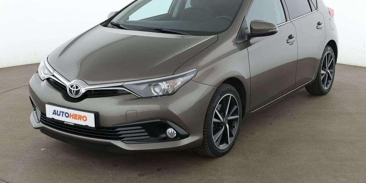 Toyota Auris 70.820 km 13.270 &euro; Essen 45141