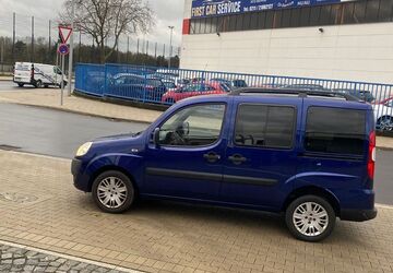 Fiat Doblo 165.547 km 4.999 &euro; Düsseldorf 40599