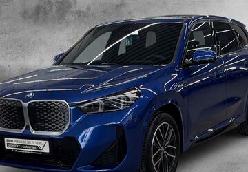 BMW iX1 7.520 km 49.676 &euro; Kempen 47906