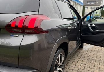 Peugeot 2008 83.000 km 8.800 &euro; Duisburg 47169