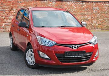 Hyundai i20 82.200 km 7.899 &euro; Düsseldorf - Bezirk 8 40231