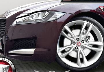 Jaguar XF 76.721 km 8.990 &euro; Düsseldorf 40625