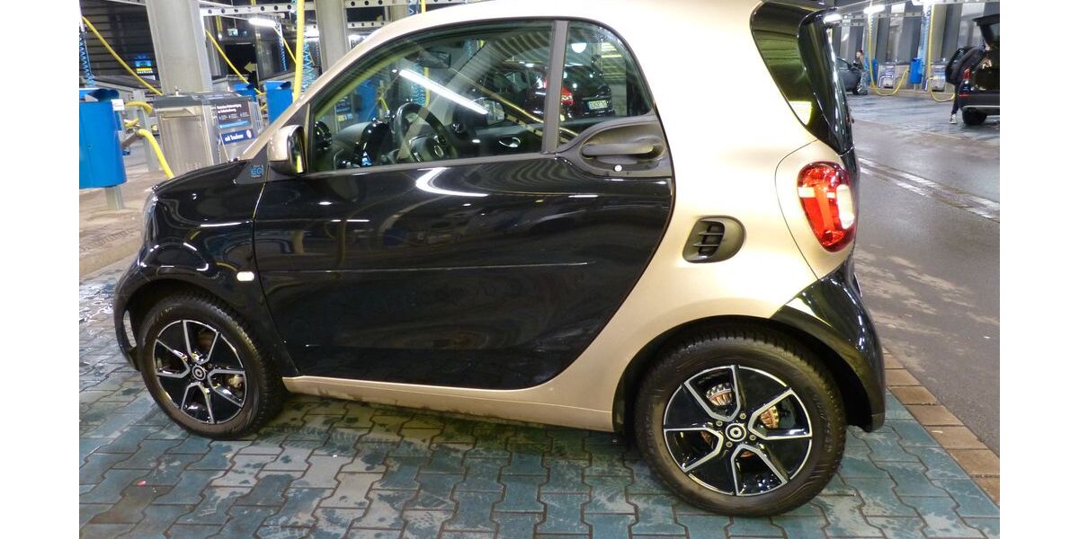 Smart ForTwo 31.500 km 11.400 &euro; Dinslaken 46539