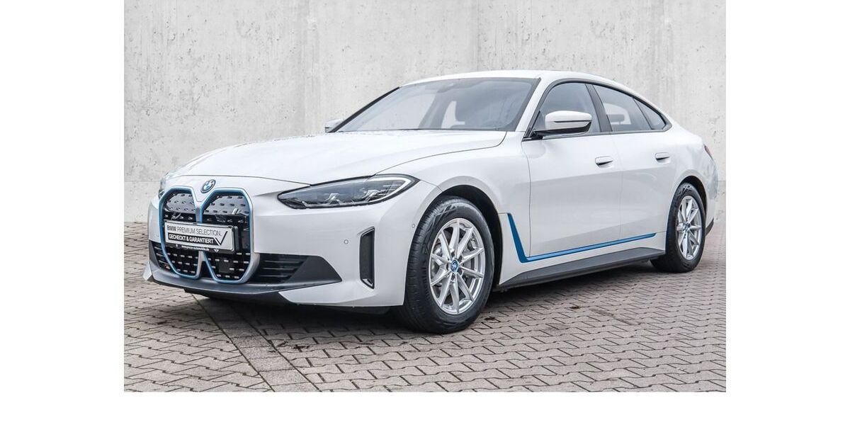 BMW i4 39.820 km 34.870 &euro; Velbert 42553