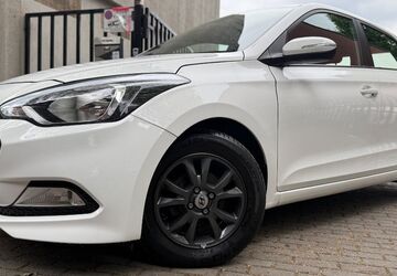 Hyundai i20 61.000 km 8.990 &euro; Duisburg 47166