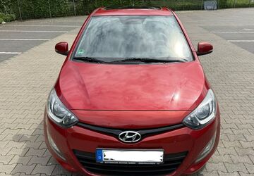 Hyundai i20 64.072 km 4.700 &euro; Duisburg 47167