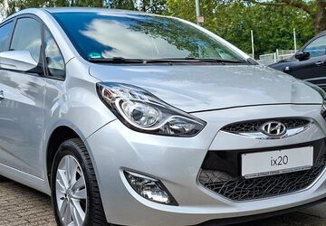 Hyundai ix20 77.143 km 10.890 &euro; Duisburg 47269