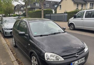 Opel Corsa 121.600 km 1.590 &euro; Ratingen 40885