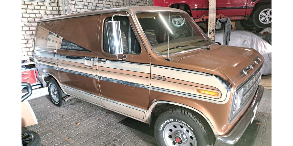 Ford Econoline 130.000 km 22.900 &euro; Oberhausen 46047