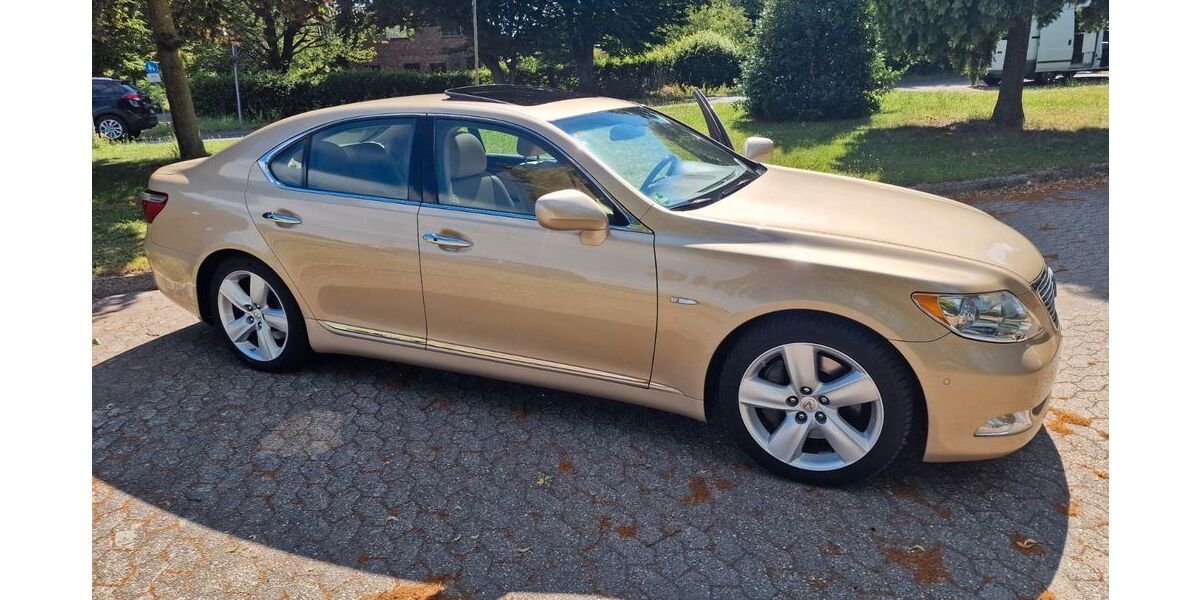 Lexus LS 460 169.000 km 16.900 &euro; Krefeld 47839